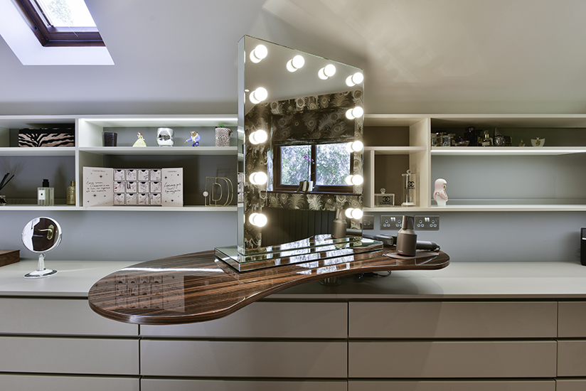 Professional fitted dressing room installation